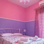 Luxury Lila House Under The Rocks * Kalambaka