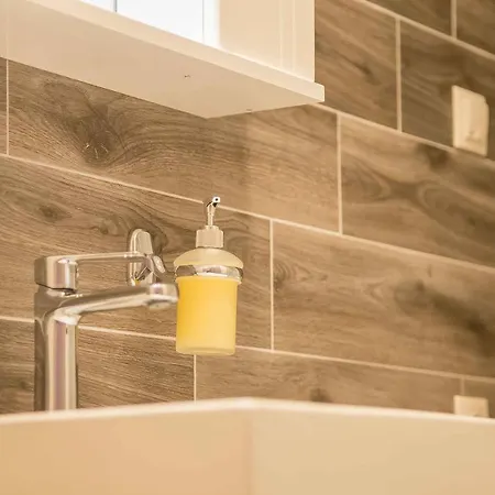 Luxury Lila House Under The Rocks * Kalambaka