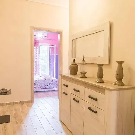 Appartement Luxury Lila House Under The Rocks