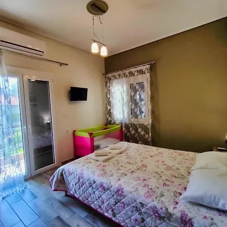 Apartment Luxury Lila House Under The Rocks *