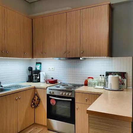 Luxury Lila House Under The Rocks * Kalambaka