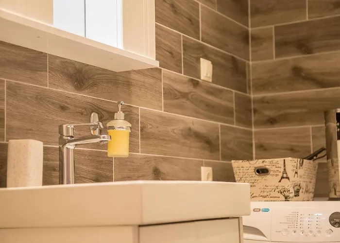 Luxury Lila House Under The Rocks Kalambaka