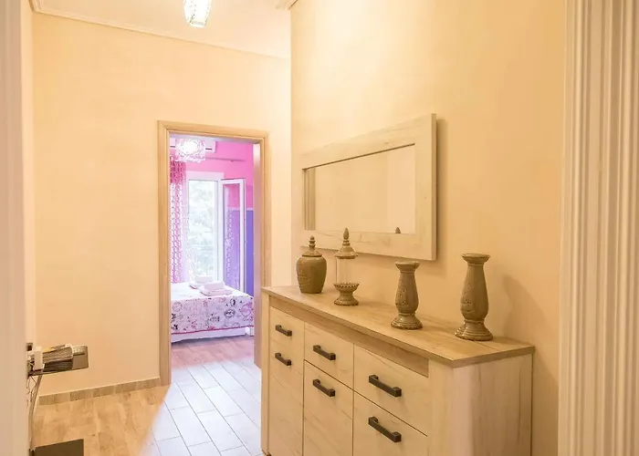 Apartment Luxury Lila House Under The Rocks Kalambaka