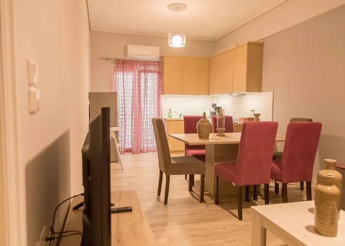 Apartment Luxury Lila House Under The Rocks