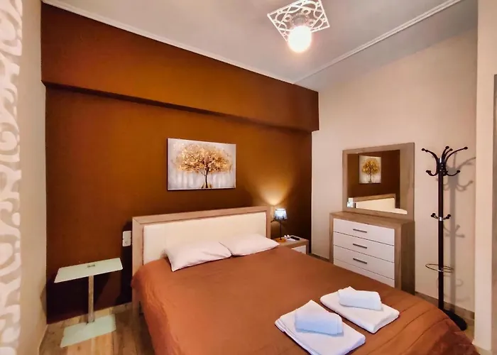 Luxury Lila House Under The Rocks Apartment *