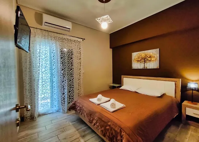 Luxury Lila House Under The Rocks Kalambaka