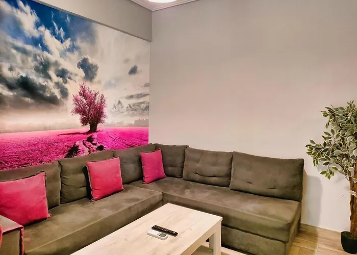 Luxury Lila House Under The Rocks Apartment *