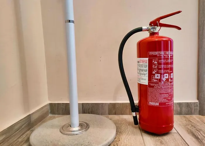 Luxury Lila House Under The Rocks Apartament *