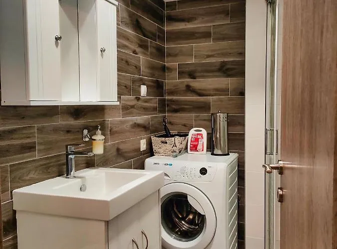 Luxury Lila House Under The Rocks * Kalambaka