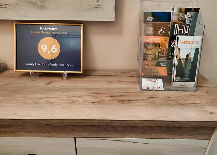 Luxury Lila House Under The Rocks Apartament