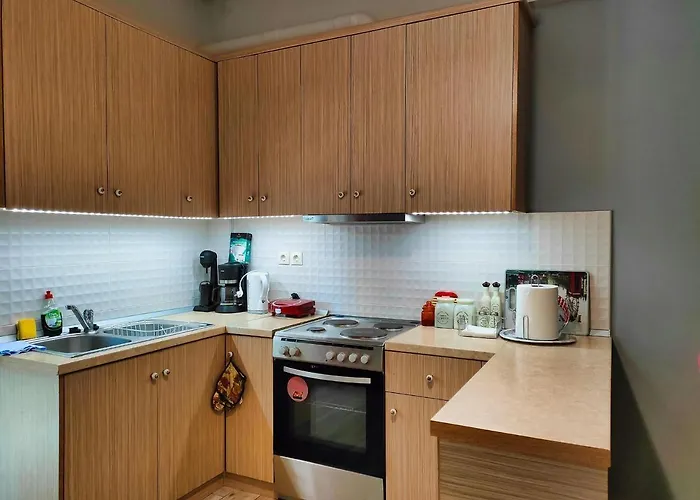 Luxury Lila House Under The Rocks * Kalambaka