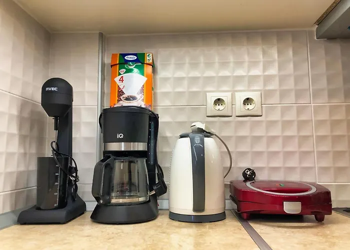 Luxury Lila House Under The Rocks Apartment